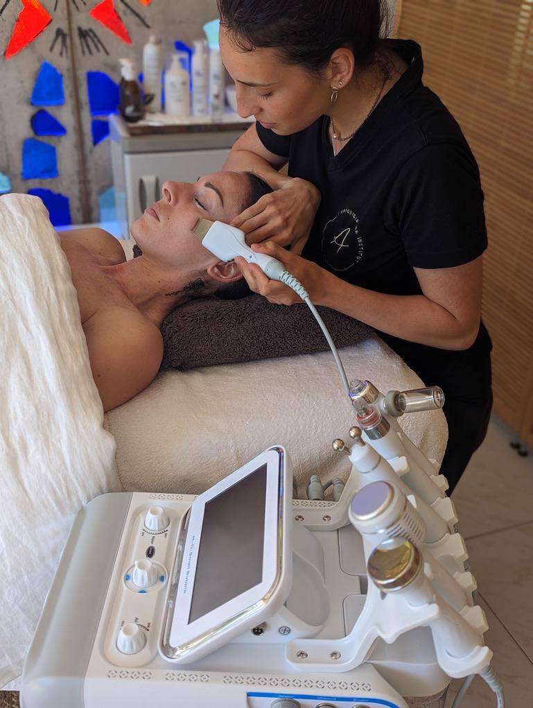 Soin du visage Hydraskin chez L'Ansouisienne